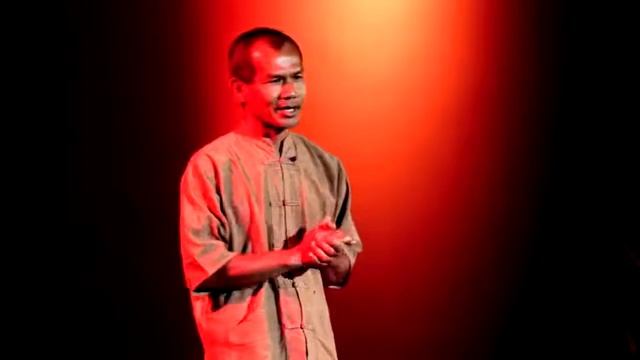 Жизнь проста Зачем мы ее усложняем Jon Jandai TED Rus by V Dvortsov смотреть онлайн