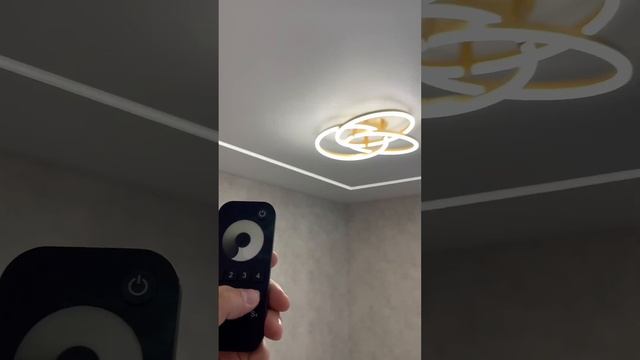 Объект в ЖК «Уникум» г.Казань. Электрокарниз. Парящий потолок. Световая линия.