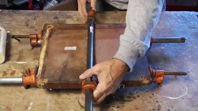How to Clamp the Seat When Rebuilding a Chair: Part 2 смотреть онлайн
