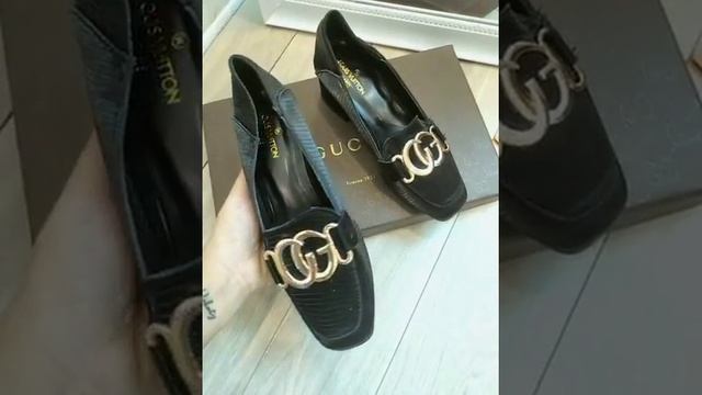 giày đế thô nhung đá vuông смотреть онлайн