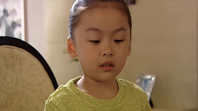 【Movie】单身四十年的女总裁，只是喝了年轻下属倒的一杯酒，没想到却毁掉了自己的一生！