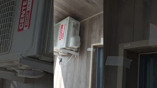 Утепление балкона от застройщика. Замена остекления и полная внутренняя отделка.