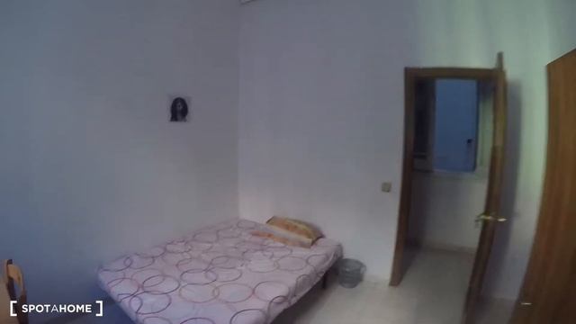 Rooms for rent in spacious 6-bedroom apartment in Moncloa - Spotahome (ref 140705) смотреть онлайн