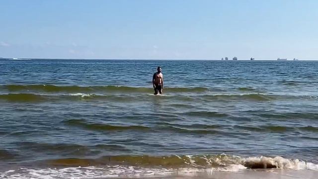 Сравнил Ригу И Гданьск // На Автобусе Из Амстердама в Гданьск и в Афины смотреть онлайн
