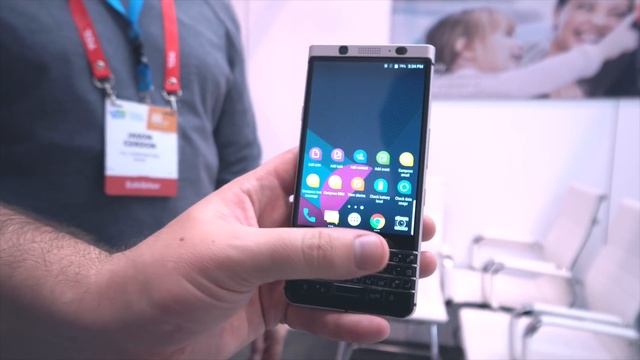 Hands-on: The BlackBerry Mercury is the future of an iconic smartphone brand смотреть онлайн