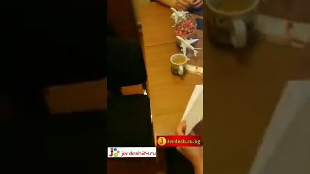 Эдил байкени Москвадан Бишкекке узатып келдик самолетко 🛫 11-03-2020г 20:15 Автор 👉@jerdesh24.ru смотреть онлайн