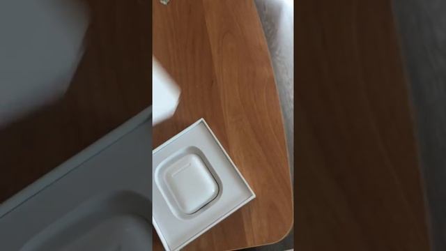 Распаковка Apple AirPods смотреть онлайн
