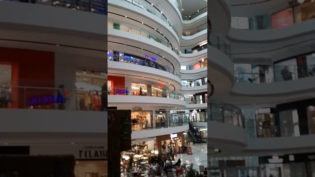 Торговый центр в столице / #Албания #Тирана смотреть онлайн