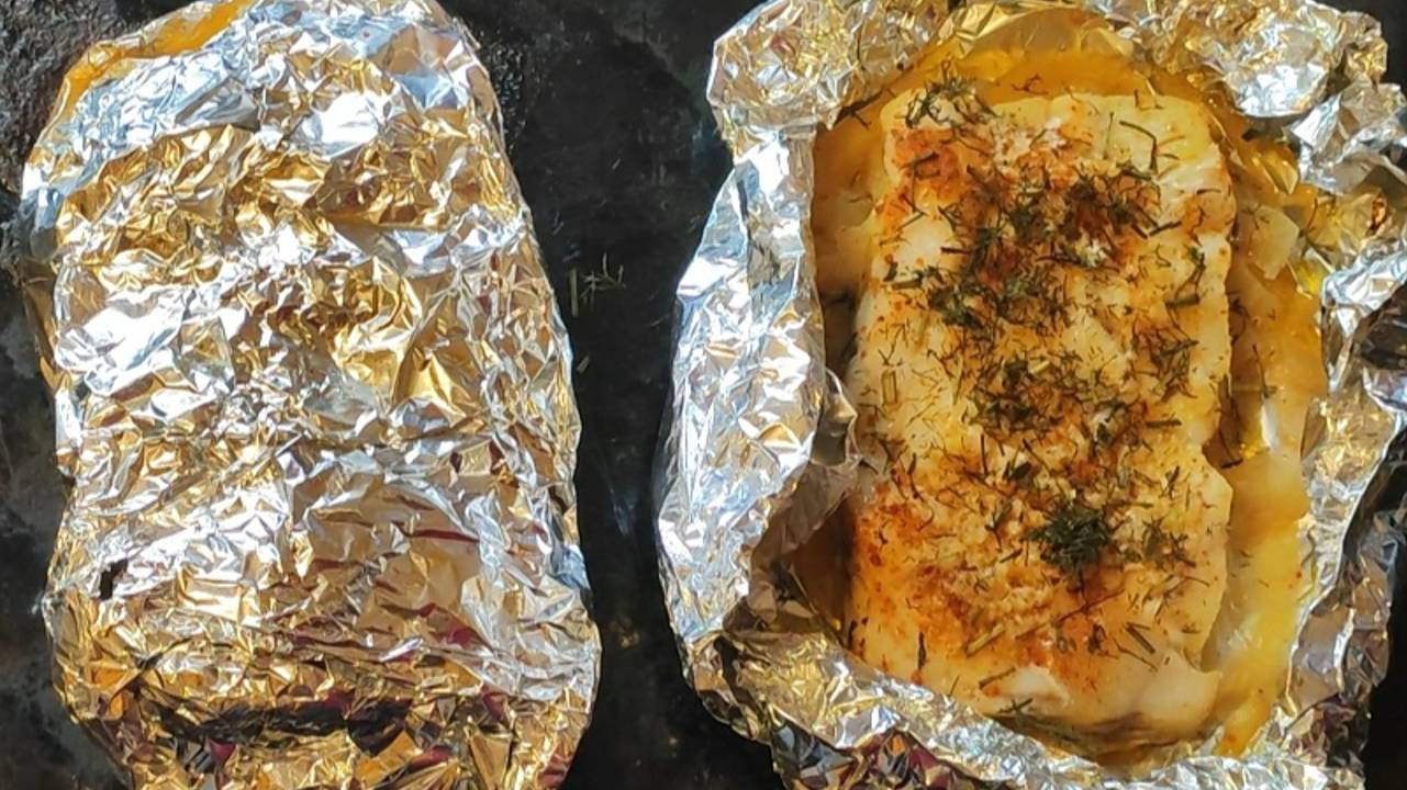 СУПЕР КУХНЯ! Рыбу НЕ жарьте. Сочная, запеченная рыба в духовке. Дешево и полезно для всей семьи. смотреть онлайн