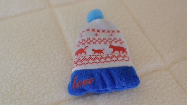 Our Cats’ Christmas Toys from Last Year | CATMAS DAY 13 смотреть онлайн