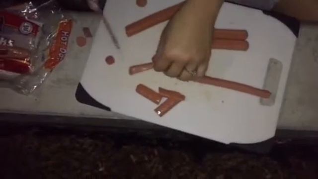 Section 8 vs fancy hotdogs for macncheese смотреть онлайн