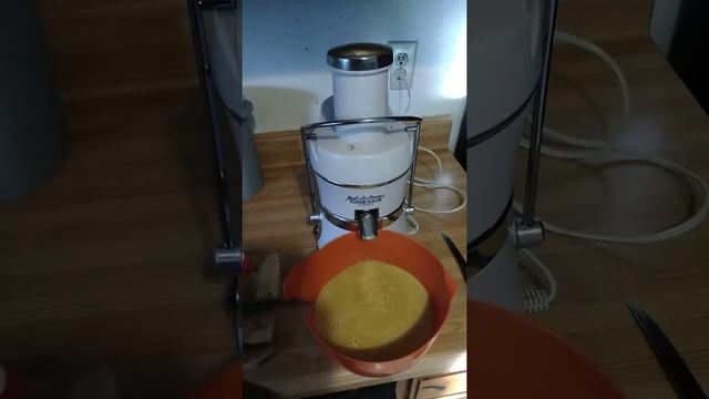 DIY Apple Juice and cutting Apple Sticks смотреть онлайн