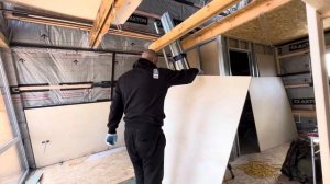 ВНУТРЕННЯЯ ОТДЕЛКА ФАНЕРОЙ