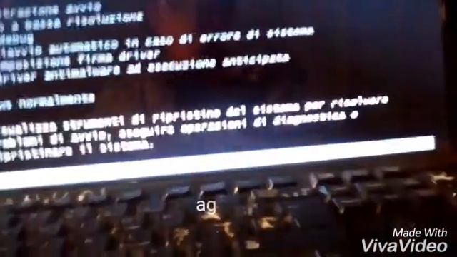 Crashing Windows 10 Anniversary Update on a real laptop!! смотреть онлайн