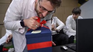 24 ЧАСА В КОМНАТЕ С 10 000 ТАРАКАНОВ