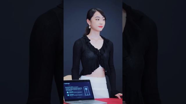【FULL】人人都以為灰姑娘當年死了，怎料4年後她帶著萌娃霸氣殺回國，總裁看見一個模子刻出來的女兒，恨不得立馬帶回家寵上天!#短劇 #甜寵 #總裁灰姑娘 смотреть онлайн
