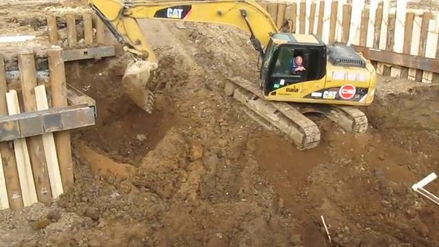 Начало строительства входа в метро Ховрино