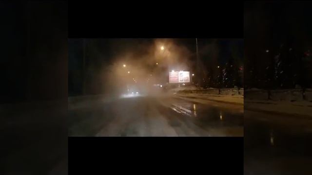 В районе 3-й Дачной в Саратове течет кипяток смотреть онлайн