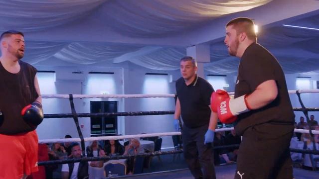 Dan Lynch VS Cian Lynch смотреть онлайн