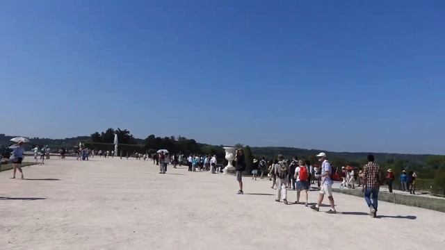 Versailles garden entrance смотреть онлайн