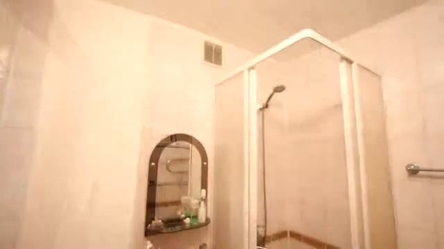 Бульвар Славы 3, Двушка в Достойном состоянии! смотреть онлайн