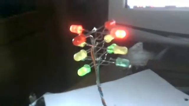 Traffic lights ATtiny13 смотреть онлайн
