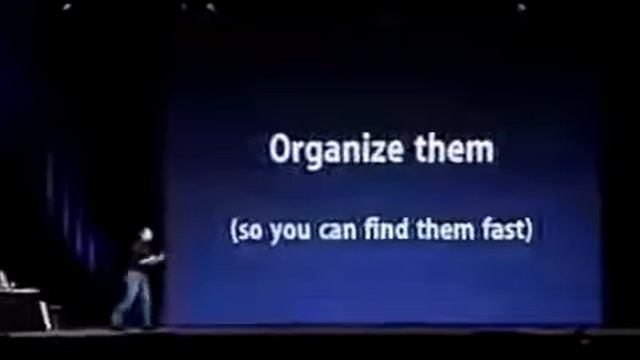 Steve Jobs introduces the Sunflower iMac iPhoto - Macworld SF 2002 смотреть онлайн