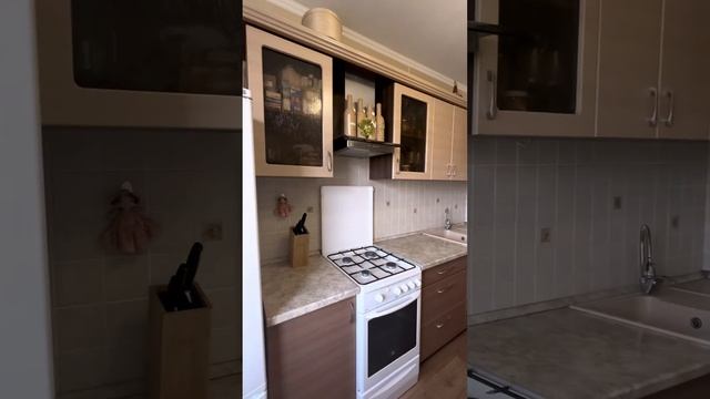 Липецк, Октябрьский округ, обжитая трехкомнатная квартира с ремонтом смотреть онлайн