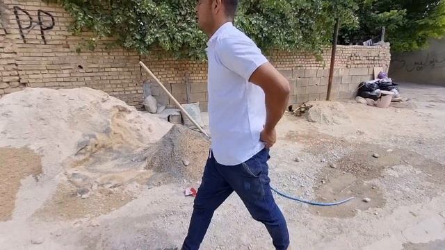 Salman goes to work to free Saifullah and tries to sell her car смотреть онлайн