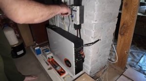 Подключение АККУМУЛЯТОРА к ГИБРИДНОМУ ИНВЕРТОРУ