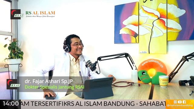 Kiat Sehat Mencegah dan Menurunkan Resiko Penyakit Jantung Bersama dr. Fajar Ashari Sp.JP смотреть онлайн