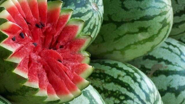Что Происходит С Вашим Организмом, Когда Вы Едите Арбуз Каждый День #Watermelon #Nutrition #Health смотреть онлайн