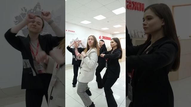 Рилз для соц.сетей агентства недвижимости 