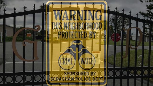 Why live in a Manufactured Housing Resort? смотреть онлайн