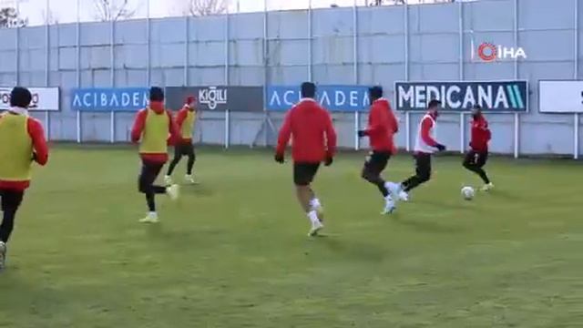 Sivasspor'da Hedef 3 | Sivasspor - Başakşehir Canlı İzle смотреть онлайн
