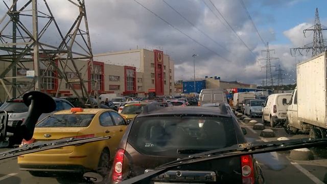 В Москве. У мужа комплексов нет. смотреть онлайн