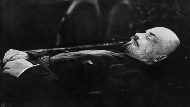 Leon Trotsky - Soviet Politician | Minin Bio | BIO смотреть онлайн