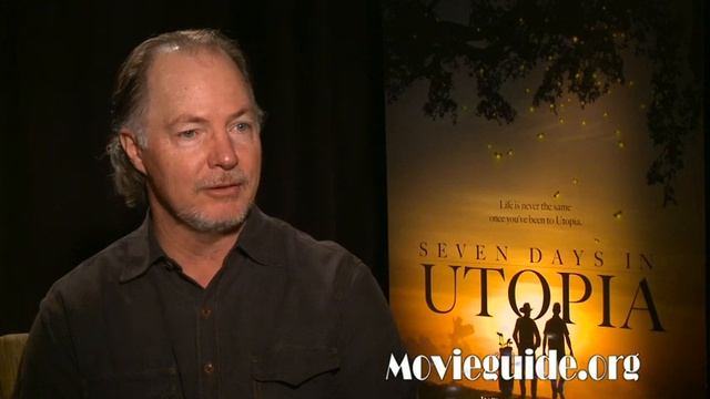SEVEN DAYS IN UTOPIA interviews B смотреть онлайн