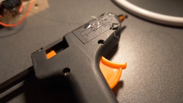 DIY 400.000VOLT TASER FOR LESS THAN $5 - High voltage generator смотреть онлайн