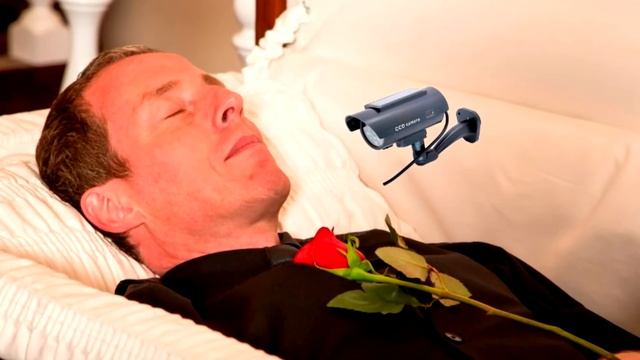 Учёные установили камеру в гроб в исследовательских целях. Включив её, они закричали! смотреть онлайн