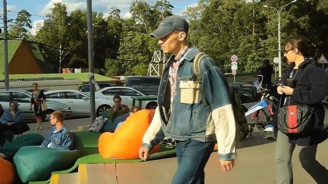 Музыкальный чил-аут на Щукинской 27.06.17 смотреть онлайн