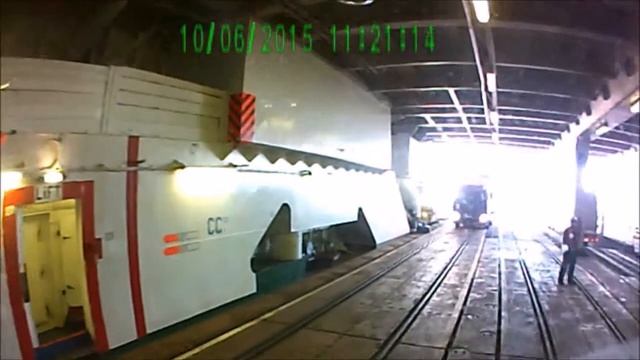 Выгрузка с парома Petersburg | Unloading From The Ferry Petersburg