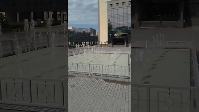 Новосибирск. Академгородок. Корпуса НГУ. От нового к старому... смотреть онлайн