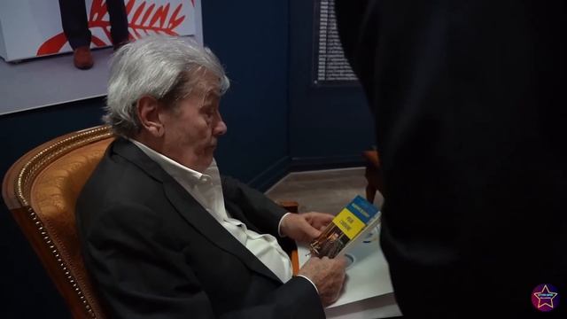 Как прошли ПОХОРОНЫ Алена ДЕЛОНА. Кто пришел проститься с ЛЕГЕНДОЙ #аленделон  #alaindelon