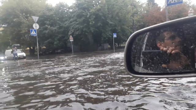 г.Киев,Оболонский р-н,ул,Полупанова. смотреть онлайн