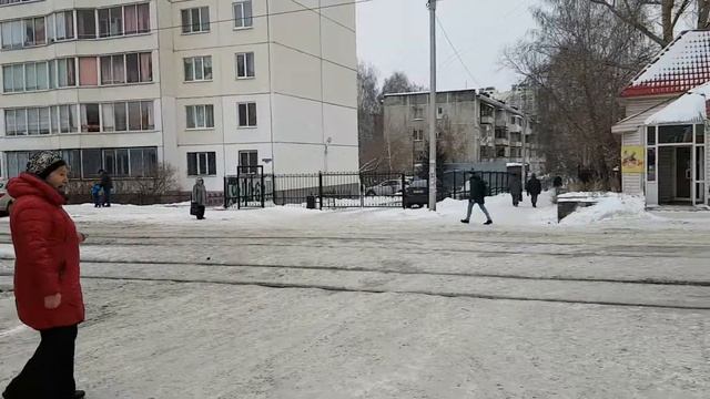 г. Томск, ул. Чкалова 7_у входа смотреть онлайн