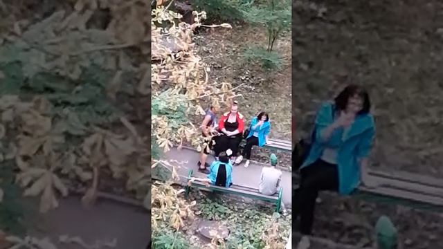 Шумная компания, гуляла всю ночь до утра! смотреть онлайн