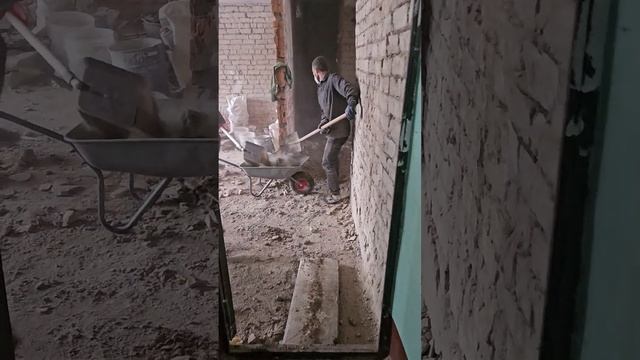 Вывоз мусора!!! чистим квартиру смотреть онлайн