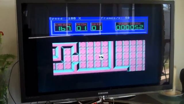 C64 Emulator on LED flatscreen смотреть онлайн