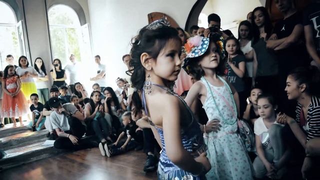 БАТТЛ СРЕДИ ДЕТОК В ТАШКЕНТЕ | KIDZZZ BATTLE смотреть онлайн